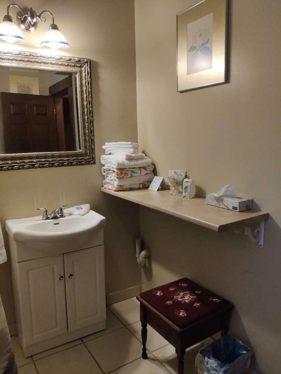 Colonial Charm Inn Bed & Breakfast Charlottetown Luaran gambar